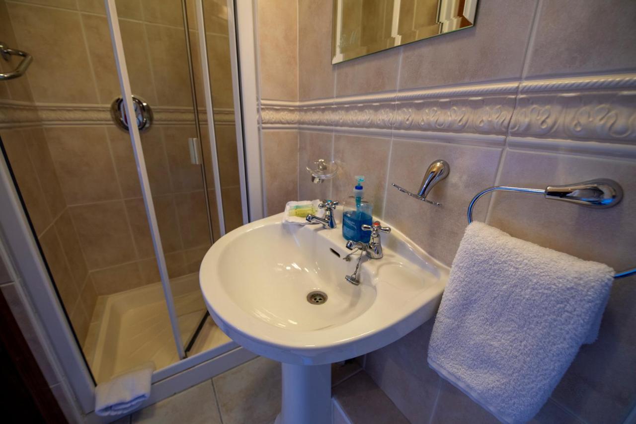 Bunratty Meadows Bed & Breakfast Exterior photo